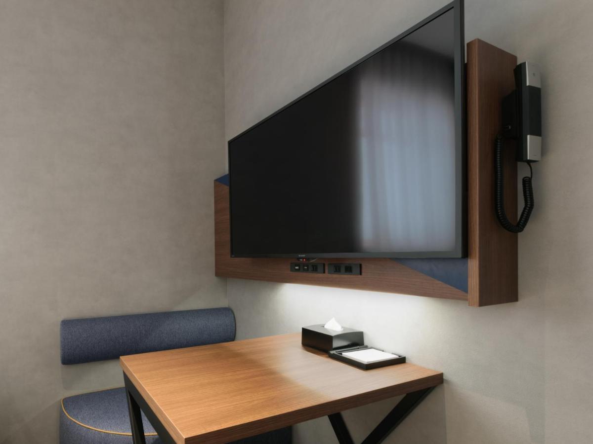 Comfort Hotel Yokkaichi Bagian luar foto