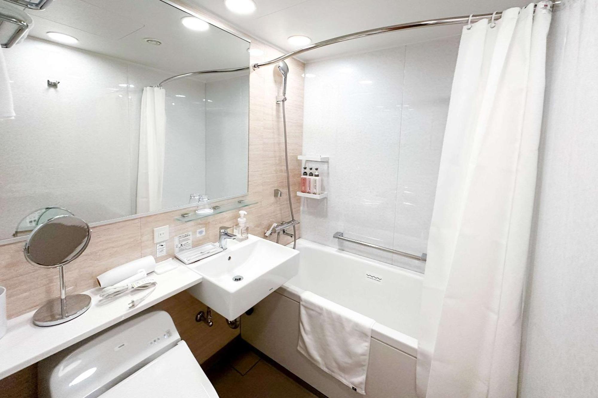 Comfort Hotel Yokkaichi Bagian luar foto
